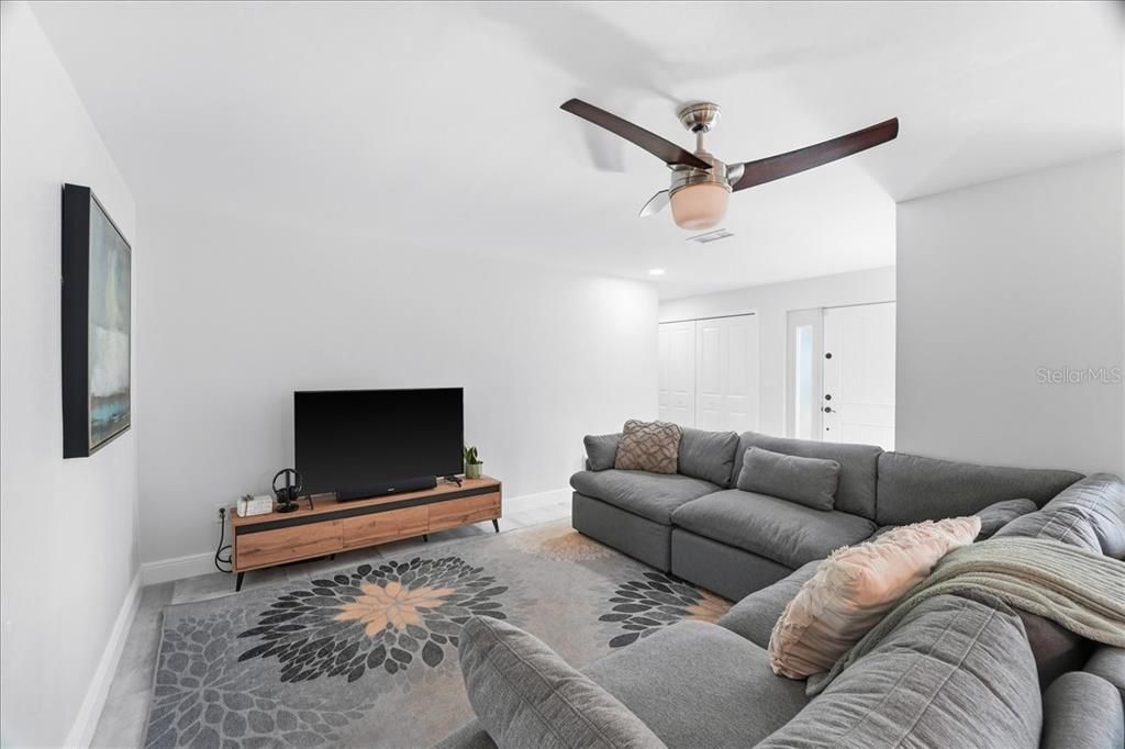 For Sale: $474,999 (3 beds, 3 baths, 1773 Square Feet)