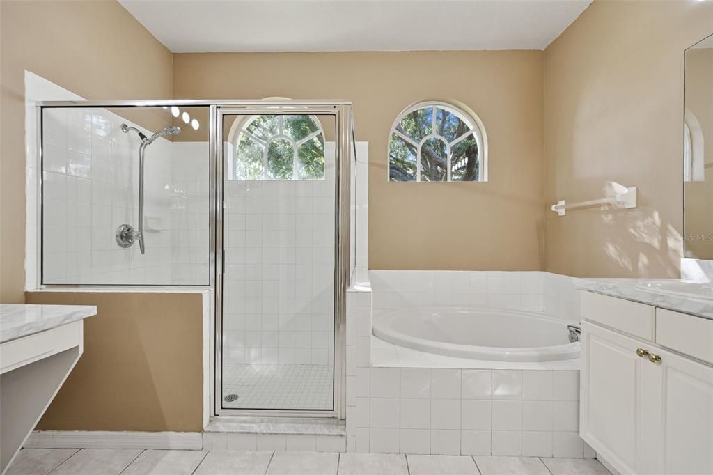 待售: $750,000 (5 贝兹, 3 浴室, 3512 平方英尺)