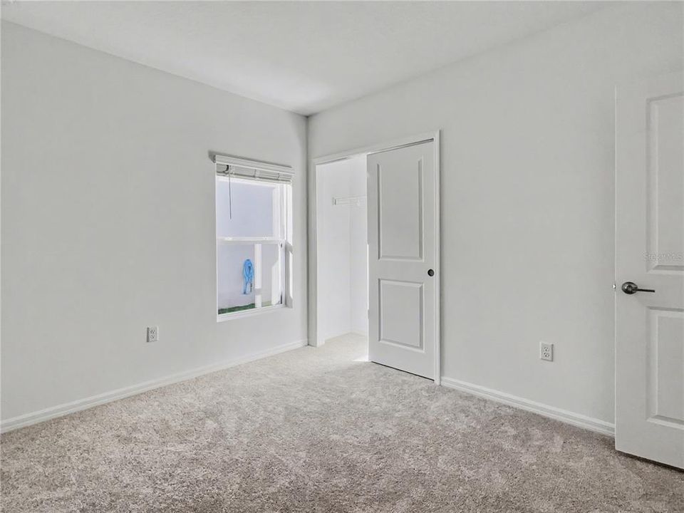 En Renta: $2,325 (4 camas, 2 baños, 1974 Pies cuadrados)