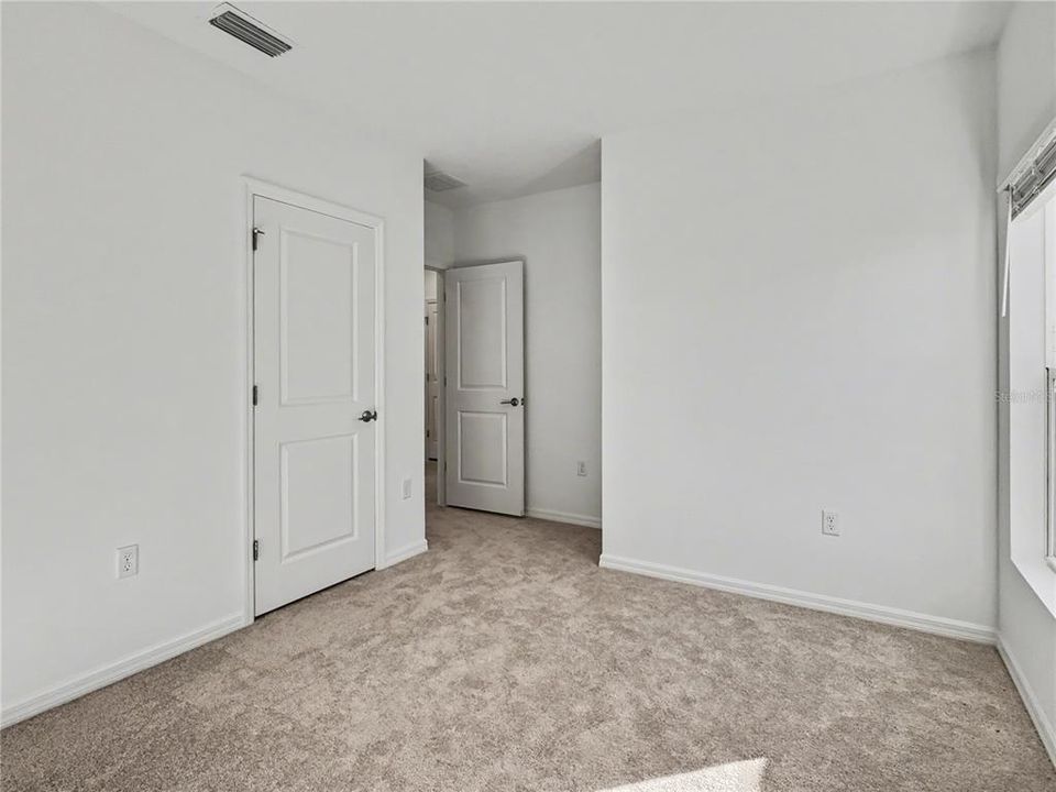 En Renta: $2,325 (4 camas, 2 baños, 1974 Pies cuadrados)