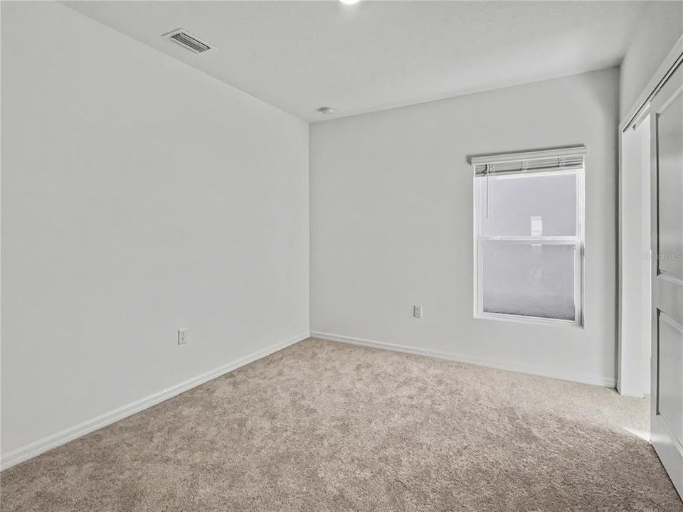 En Renta: $2,325 (4 camas, 2 baños, 1974 Pies cuadrados)