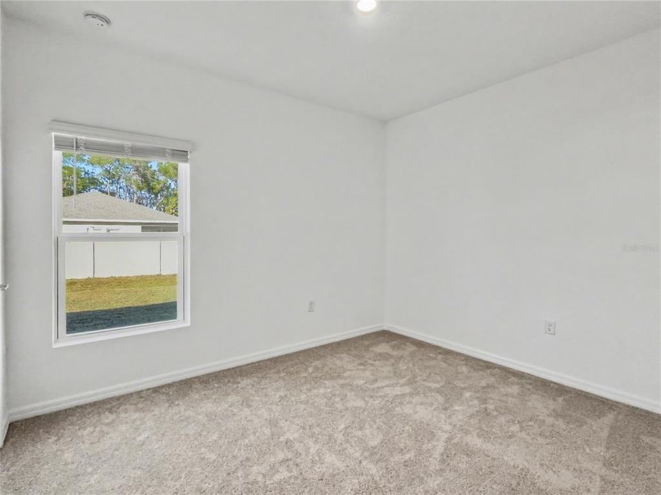 En Renta: $2,325 (4 camas, 2 baños, 1974 Pies cuadrados)