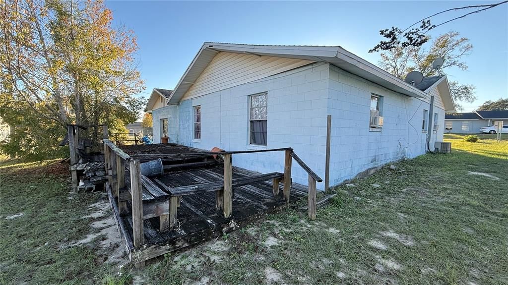 For Sale: $185,000 (4 beds, 2 baths, 2014 Square Feet)