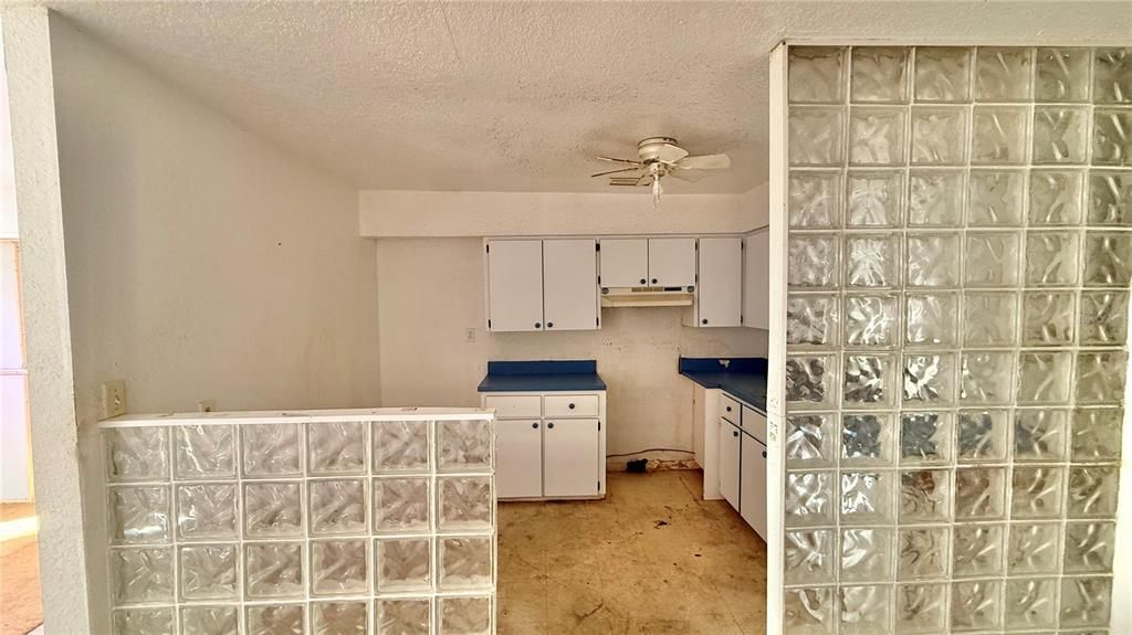 For Sale: $185,000 (4 beds, 2 baths, 2014 Square Feet)