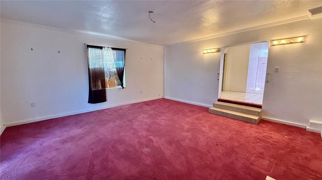 For Sale: $185,000 (4 beds, 2 baths, 2014 Square Feet)