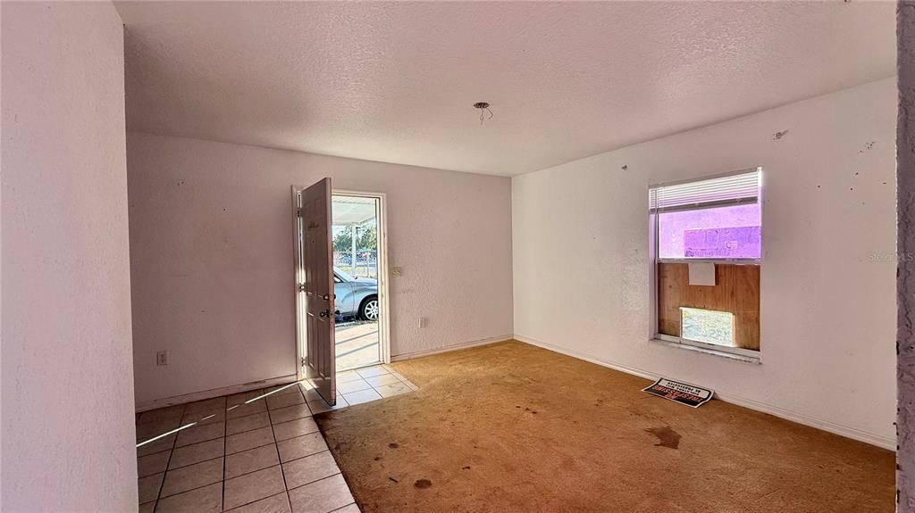 For Sale: $185,000 (4 beds, 2 baths, 2014 Square Feet)