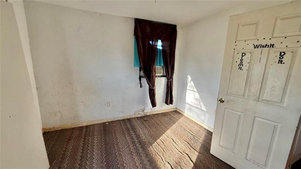 For Sale: $185,000 (4 beds, 2 baths, 2014 Square Feet)