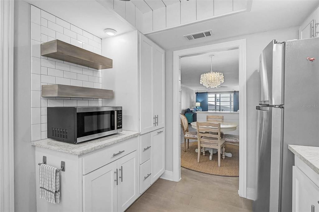 For Sale: $168,900 (2 beds, 2 baths, 1144 Square Feet)