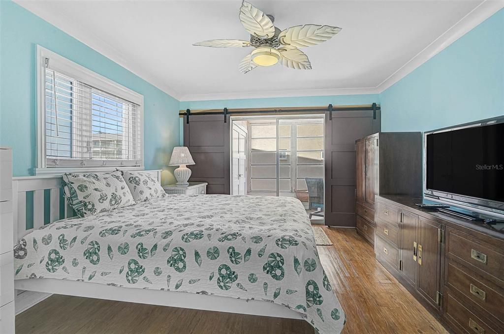 For Sale: $168,900 (2 beds, 2 baths, 1144 Square Feet)