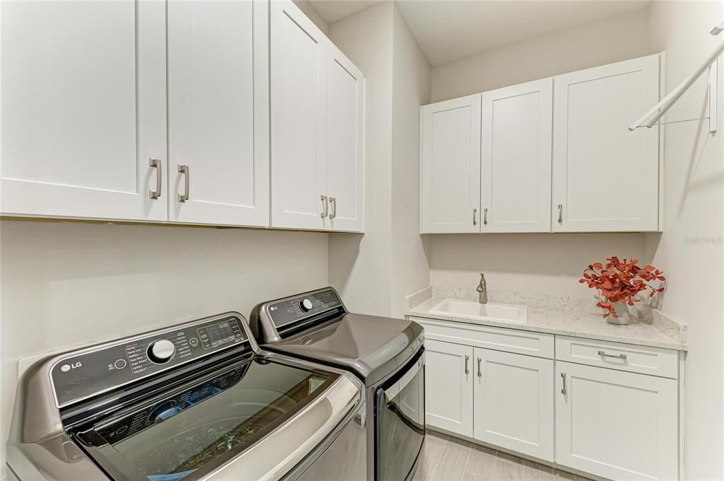 На продажу: $998,900 (3 спален, 3 ванн, 2611 Квадратных фут)