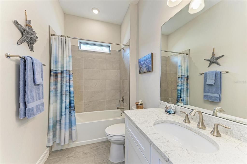 На продажу: $998,900 (3 спален, 3 ванн, 2611 Квадратных фут)