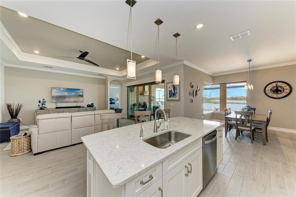 На продажу: $998,900 (3 спален, 3 ванн, 2611 Квадратных фут)