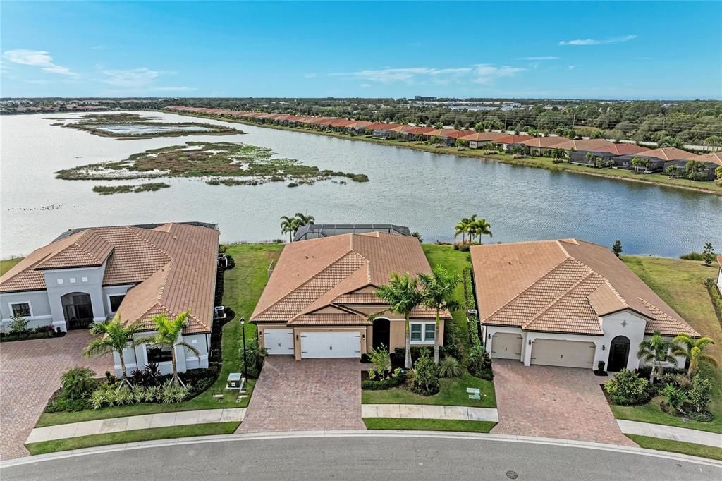 На продажу: $998,900 (3 спален, 3 ванн, 2611 Квадратных фут)