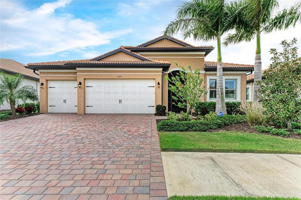 На продажу: $998,900 (3 спален, 3 ванн, 2611 Квадратных фут)