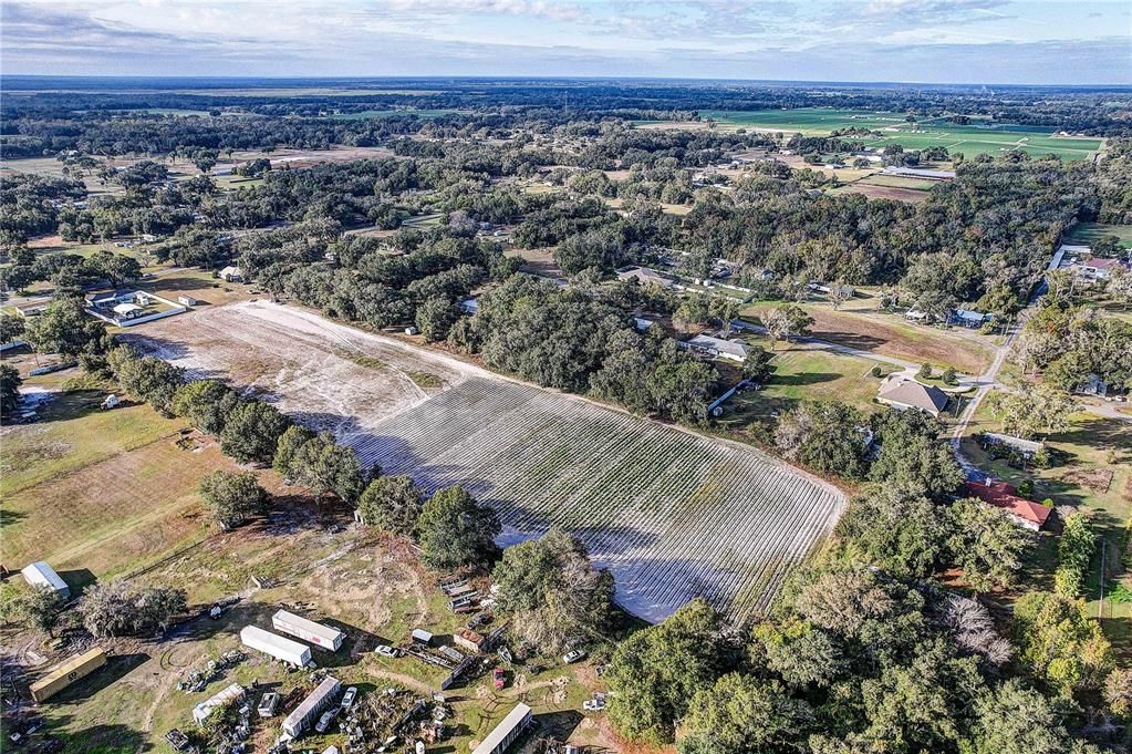 На продажу: $299,900 (3.83 acres)