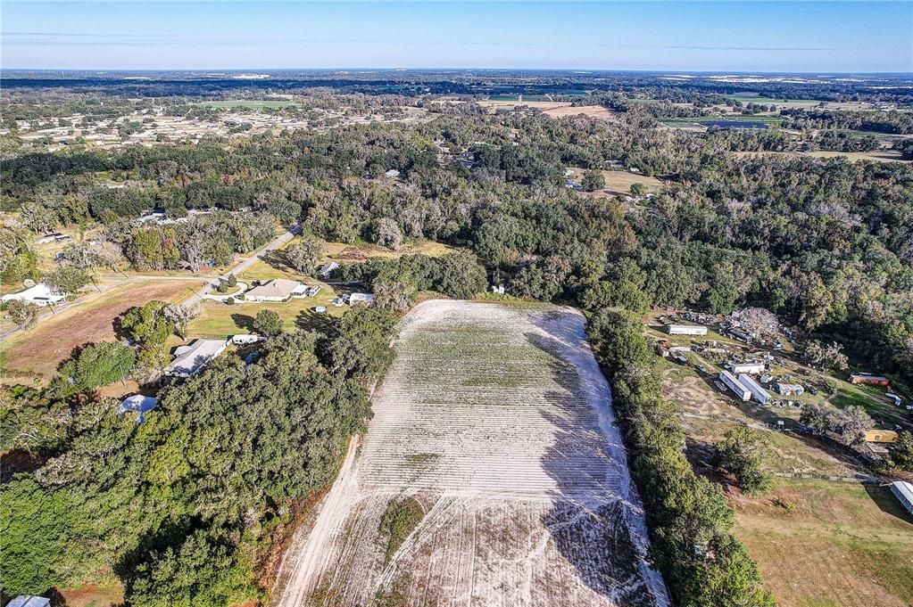 На продажу: $299,900 (3.83 acres)