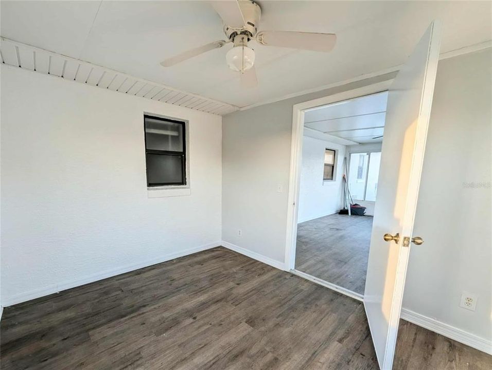 For Sale: $260,000 (3 beds, 2 baths, 1609 Square Feet)