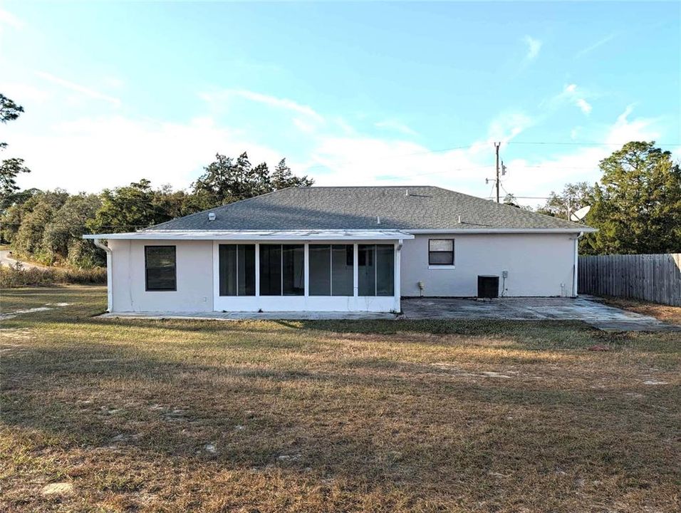 For Sale: $260,000 (3 beds, 2 baths, 1609 Square Feet)