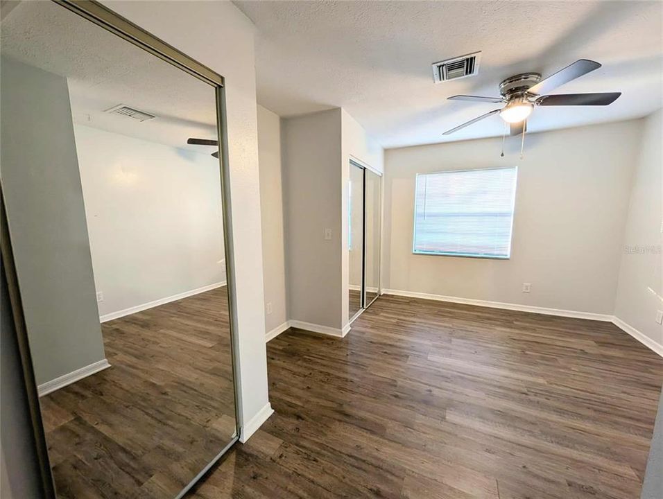 For Sale: $260,000 (3 beds, 2 baths, 1609 Square Feet)