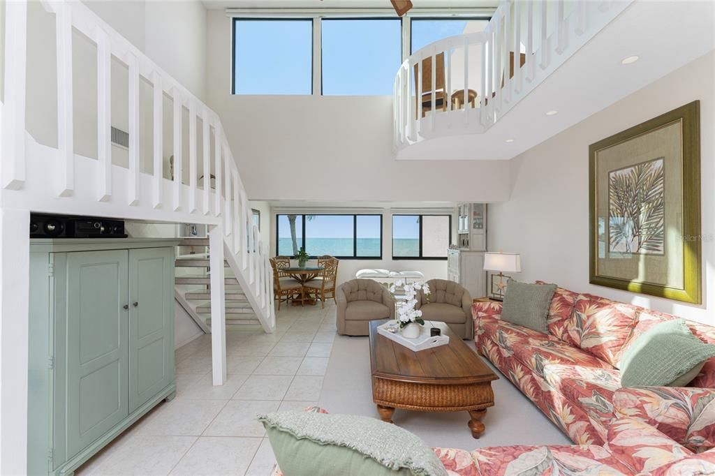 En Venta: $1,200,000 (3 camas, 3 baños, 1590 Pies cuadrados)