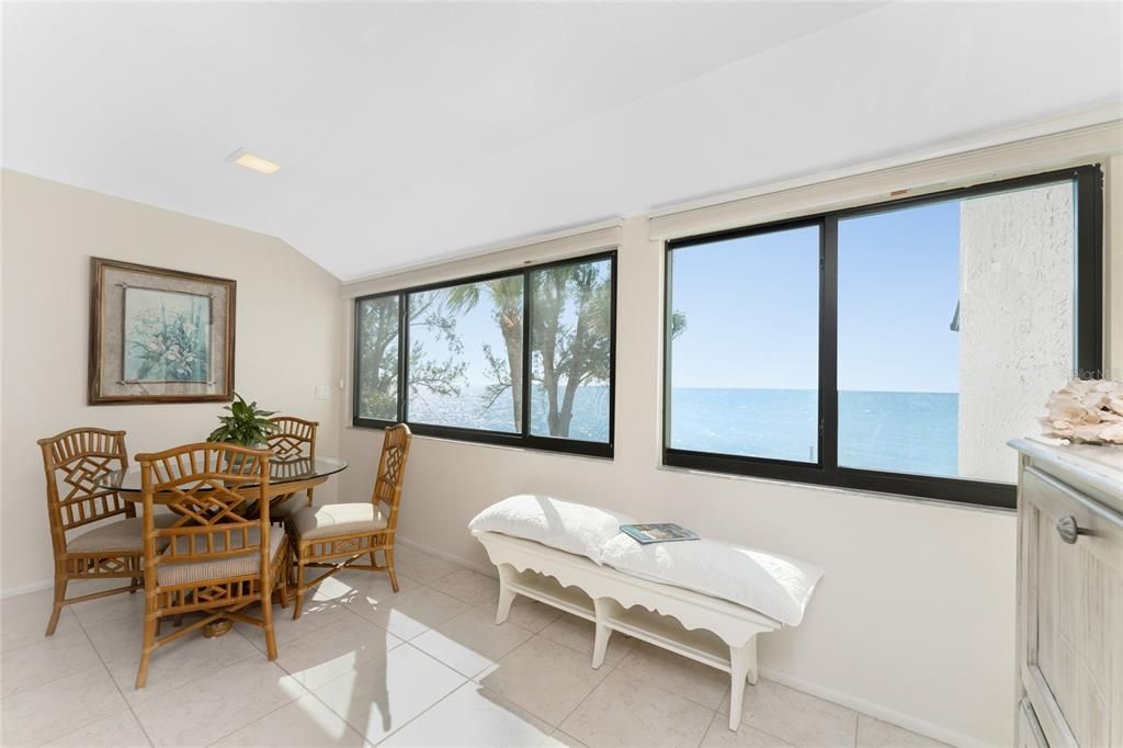 En Venta: $1,200,000 (3 camas, 3 baños, 1590 Pies cuadrados)