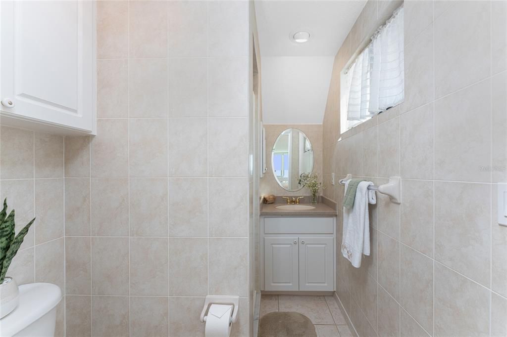 En Venta: $1,200,000 (3 camas, 3 baños, 1590 Pies cuadrados)