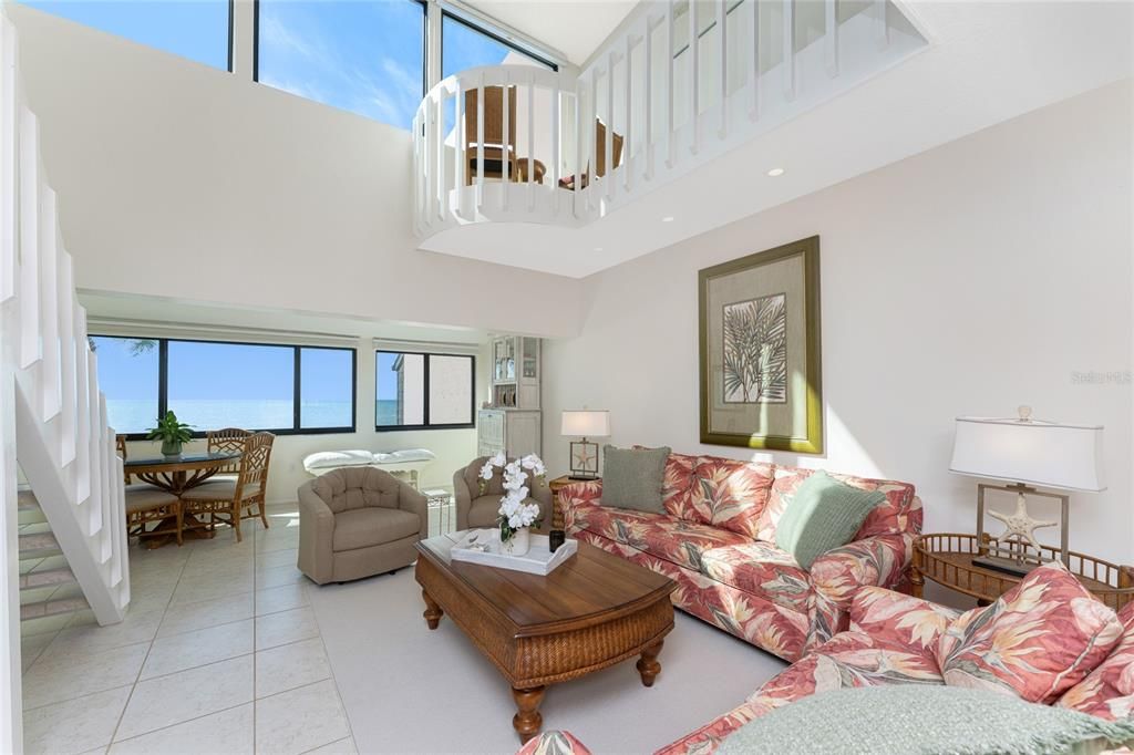 En Venta: $1,200,000 (3 camas, 3 baños, 1590 Pies cuadrados)