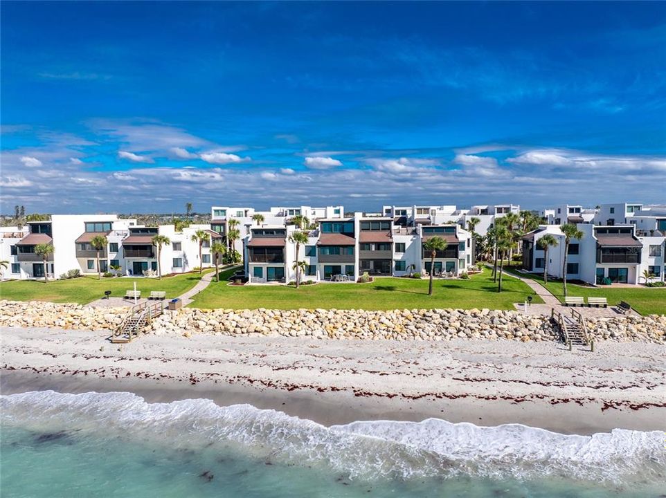 En Venta: $1,200,000 (3 camas, 3 baños, 1590 Pies cuadrados)