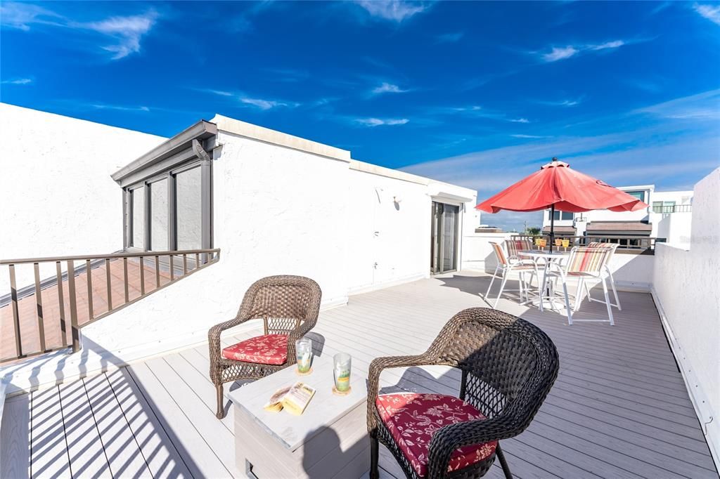 En Venta: $1,200,000 (3 camas, 3 baños, 1590 Pies cuadrados)