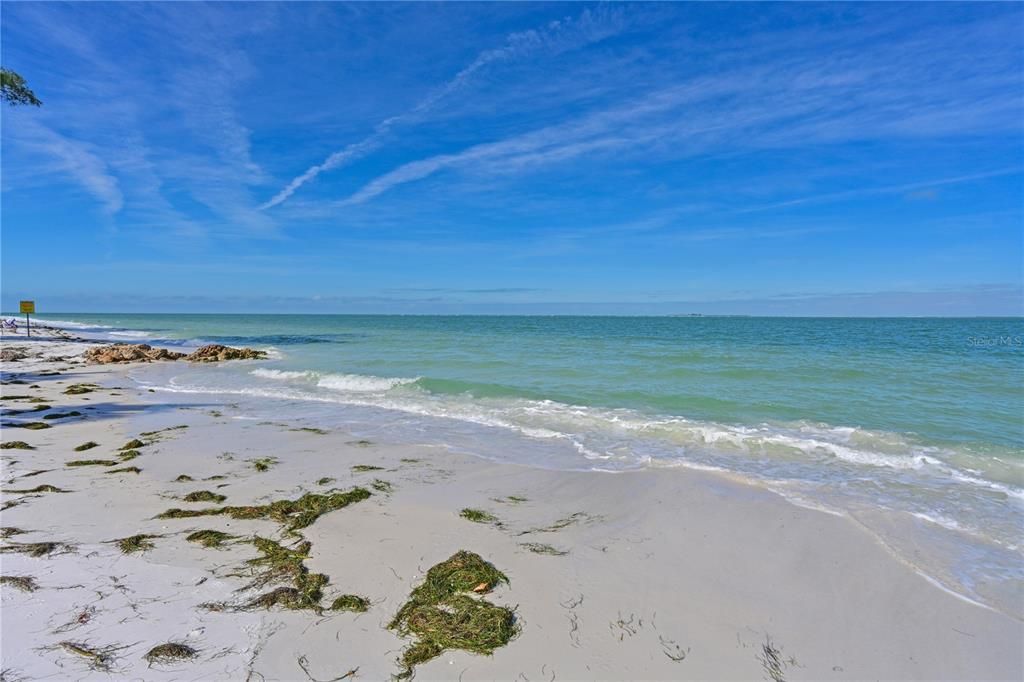 En Venta: $3,890,000 (0.21 acres)