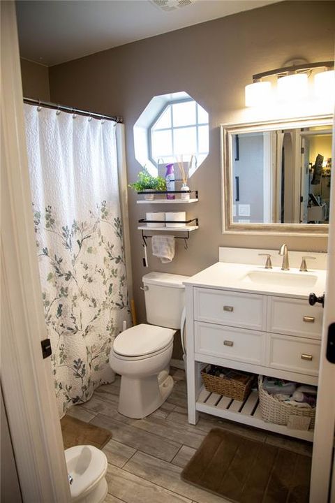 待售: $295,000 (3 贝兹, 2 浴室, 1322 平方英尺)