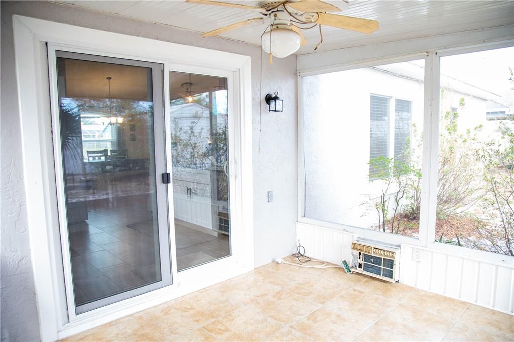 待售: $295,000 (3 贝兹, 2 浴室, 1322 平方英尺)