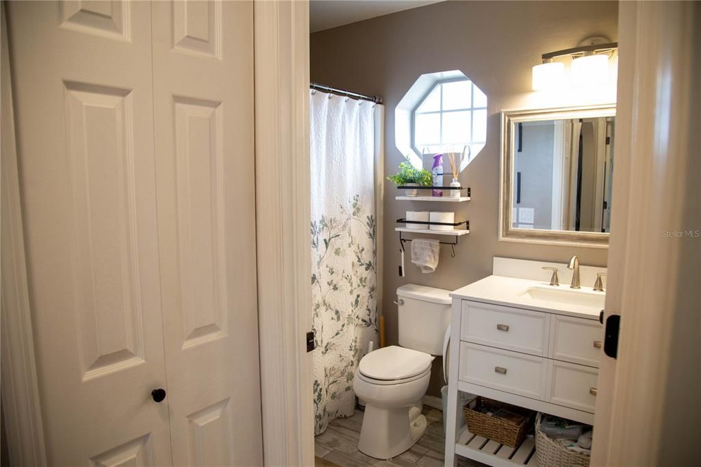 待售: $295,000 (3 贝兹, 2 浴室, 1322 平方英尺)