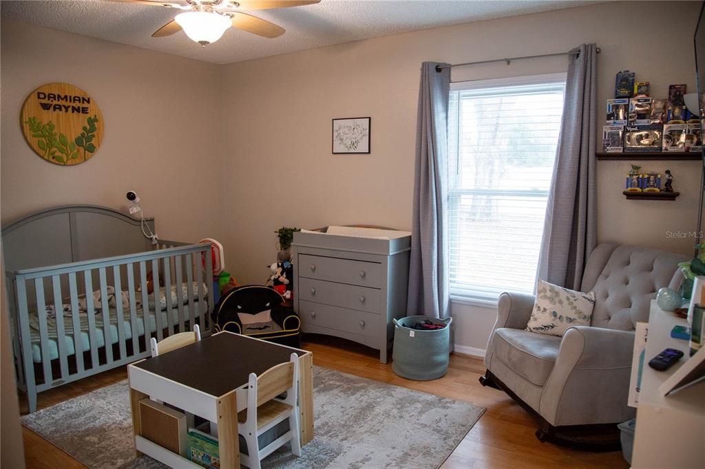 待售: $295,000 (3 贝兹, 2 浴室, 1322 平方英尺)