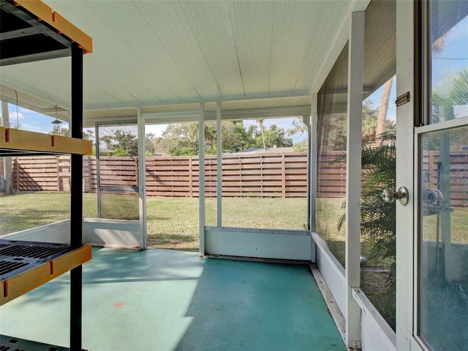 For Sale: $310,000 (2 beds, 2 baths, 1349 Square Feet)