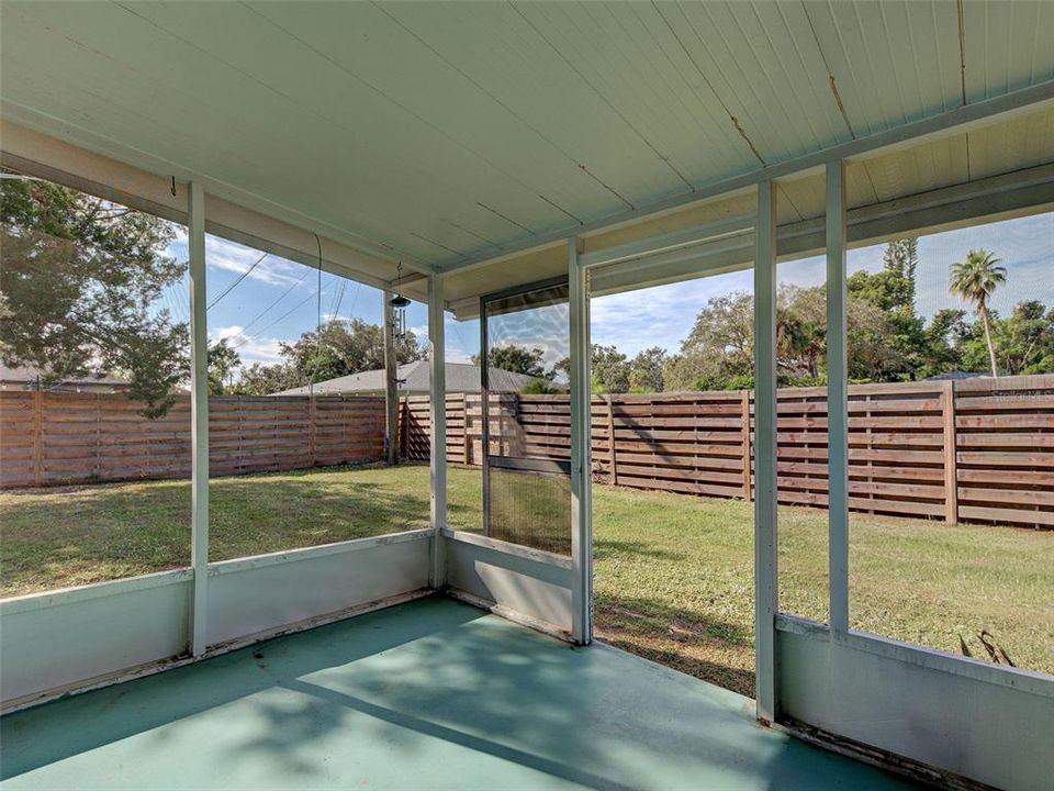 For Sale: $310,000 (2 beds, 2 baths, 1349 Square Feet)