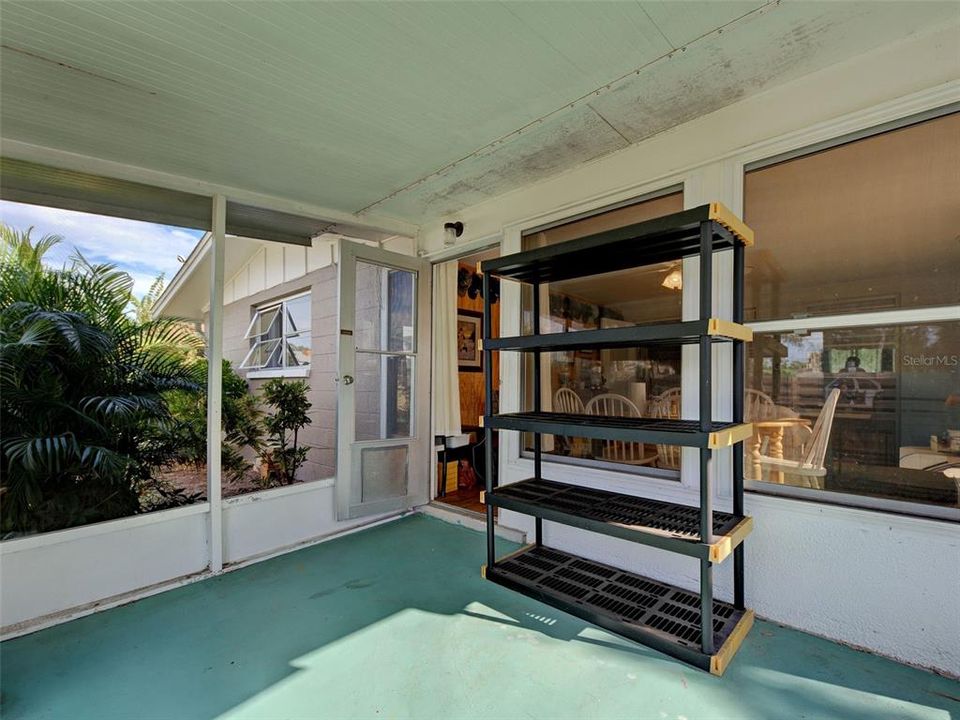 For Sale: $310,000 (2 beds, 2 baths, 1349 Square Feet)