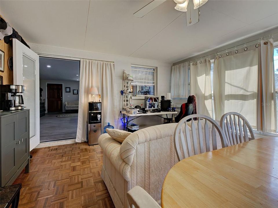 For Sale: $310,000 (2 beds, 2 baths, 1349 Square Feet)