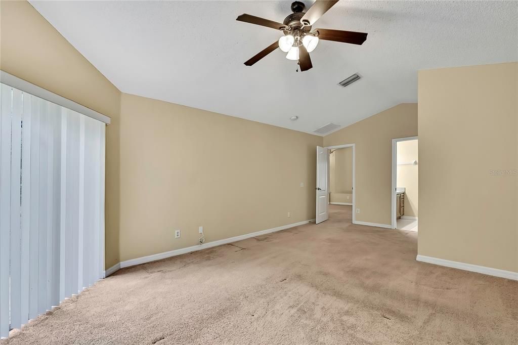 Active With Contract: $299,900 (3 beds, 2 baths, 1877 Square Feet)