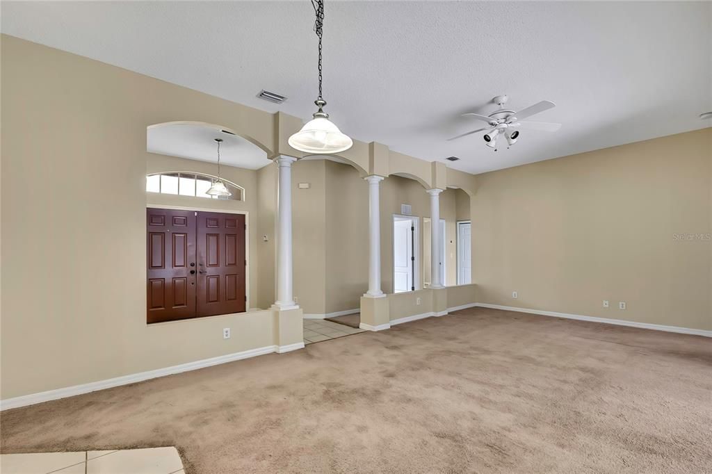 Active With Contract: $299,900 (3 beds, 2 baths, 1877 Square Feet)