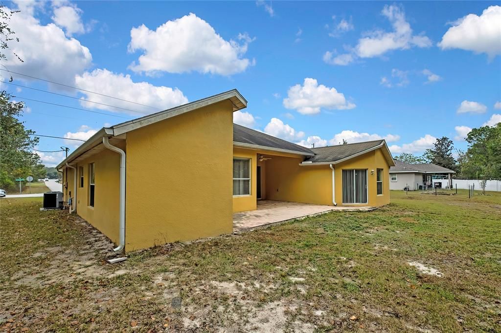 Active With Contract: $299,900 (3 beds, 2 baths, 1877 Square Feet)