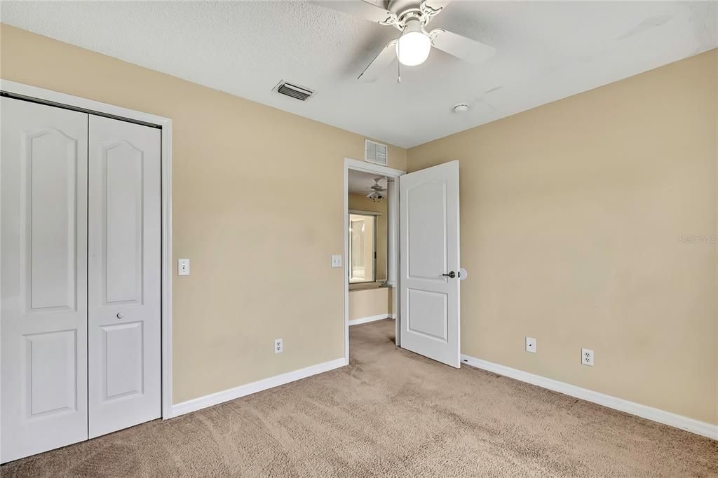 Active With Contract: $299,900 (3 beds, 2 baths, 1877 Square Feet)