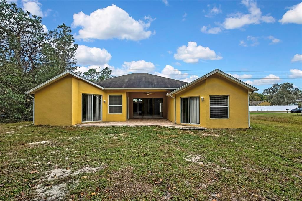 Active With Contract: $299,900 (3 beds, 2 baths, 1877 Square Feet)