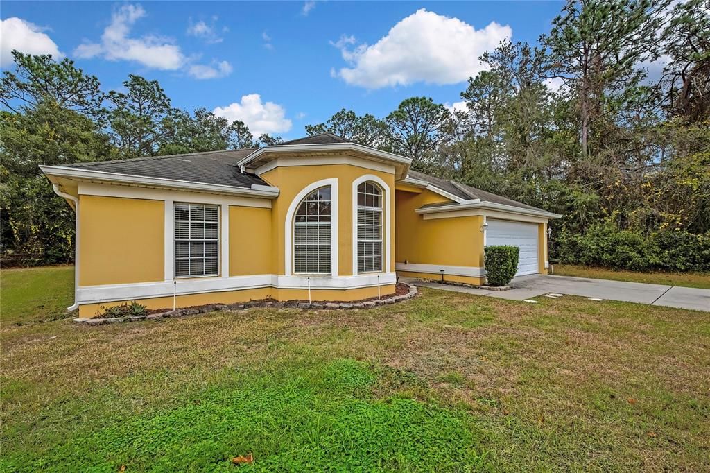 Active With Contract: $299,900 (3 beds, 2 baths, 1877 Square Feet)