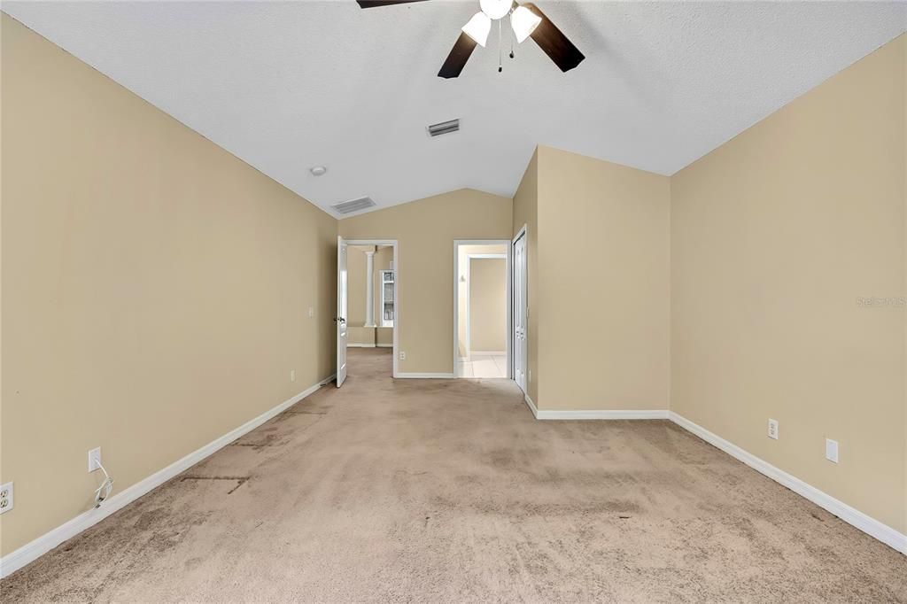 Active With Contract: $299,900 (3 beds, 2 baths, 1877 Square Feet)