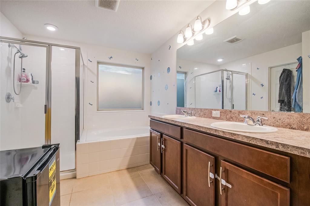 For Sale: $444,000 (4 beds, 2 baths, 2316 Square Feet)