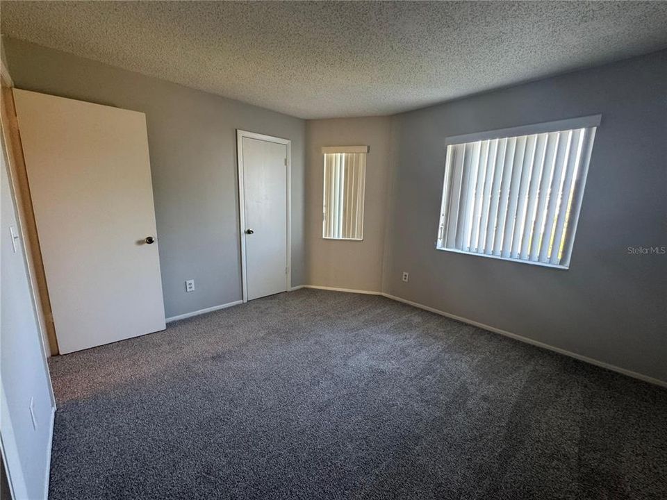 На продажу: $799,990 (8 спален, 0 ванн, 4352 Квадратных фут)