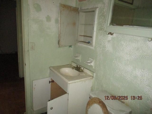 На продажу: $169,900 (3 спален, 1 ванн, 1035 Квадратных фут)