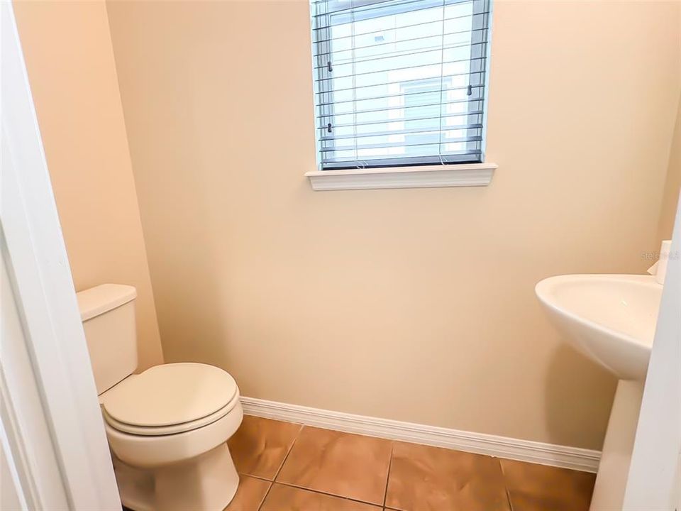 En Venta: $580,000 (4 camas, 2 baños, 2345 Pies cuadrados)