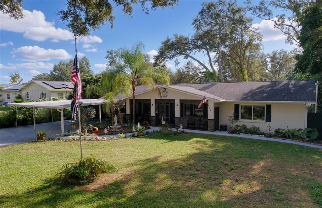 For Sale: $525,000 (4 beds, 2 baths, 1886 Square Feet)